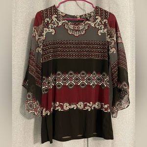 Stretchy Blouse with Flowy sleeves and back zipper DISCOUNTED SHIPPING